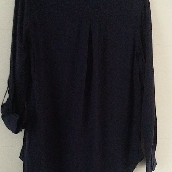 CASA CABANA Navy Blue Shirt with tags. Long sleeve or convert to 3/4 sleeve. - Picture 8 of 13